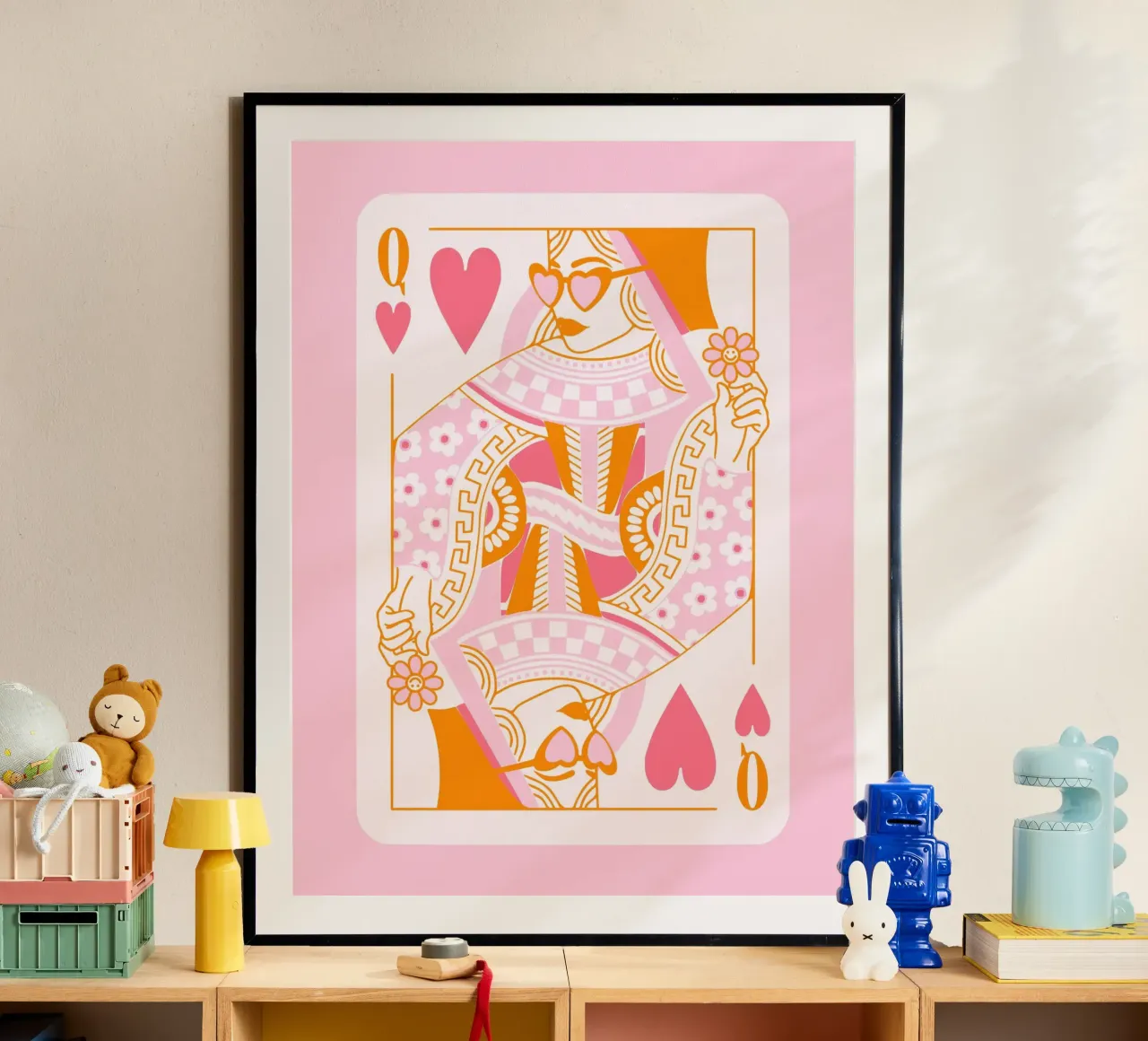 Regina dei fiori - Rosa e arancione poster con telaio in plastica da Peaches Art Prints