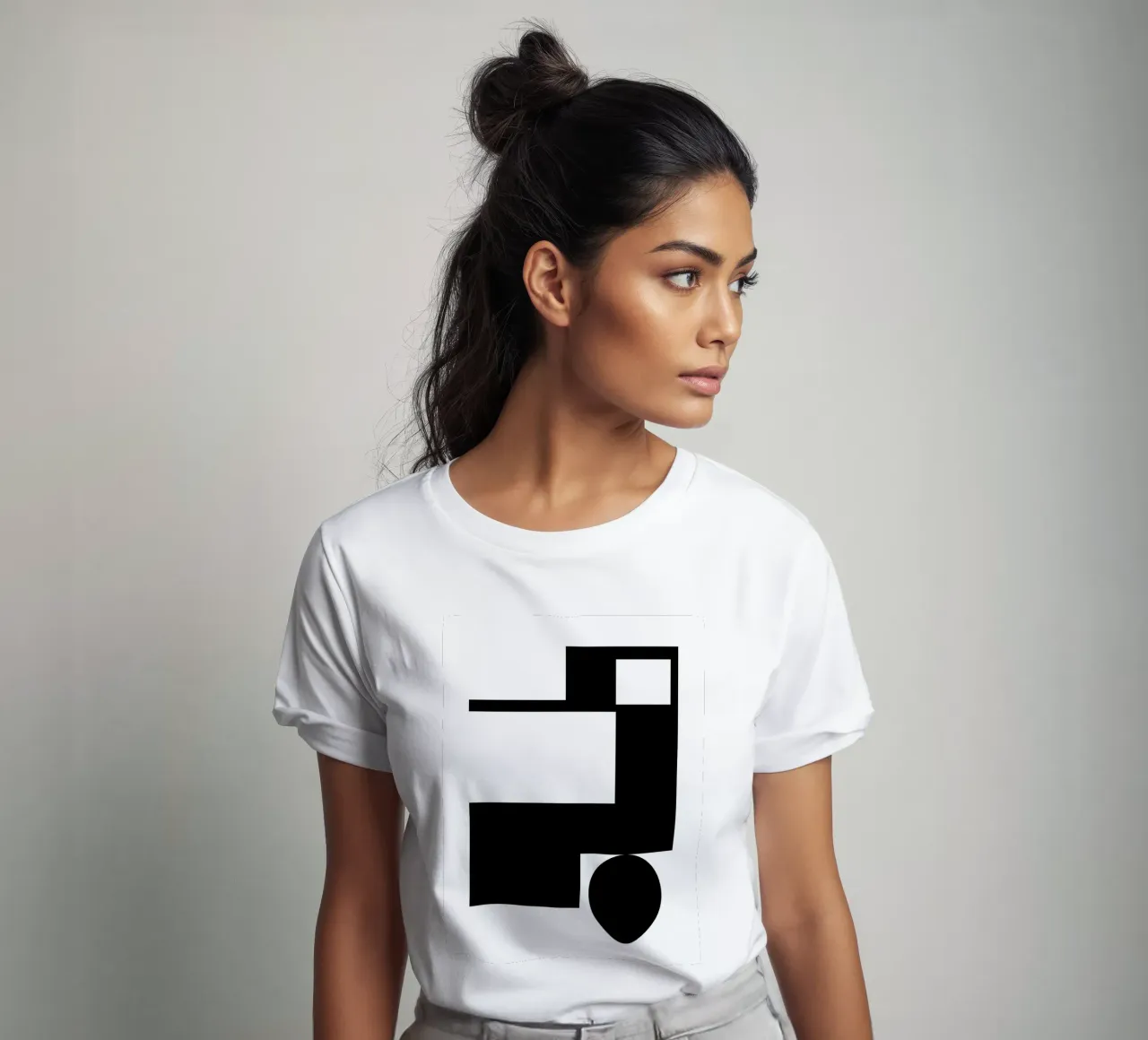 Geometric black and white t-shirt da LisaArtes