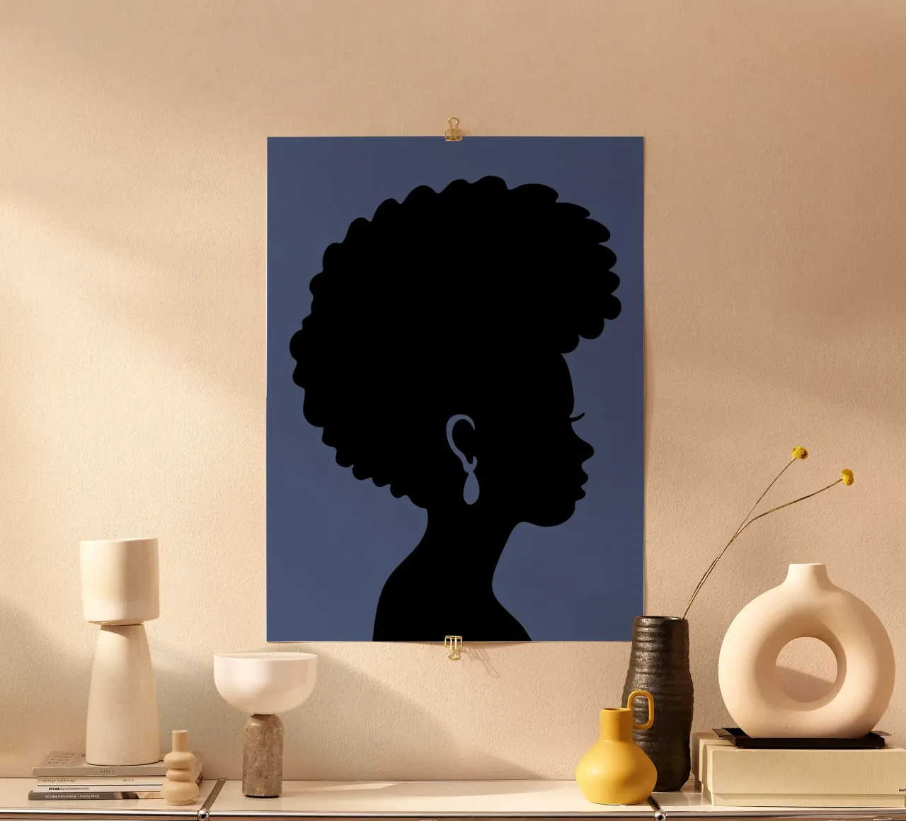 Earring Silhouette poster con telaio in plastica da LisaArtes