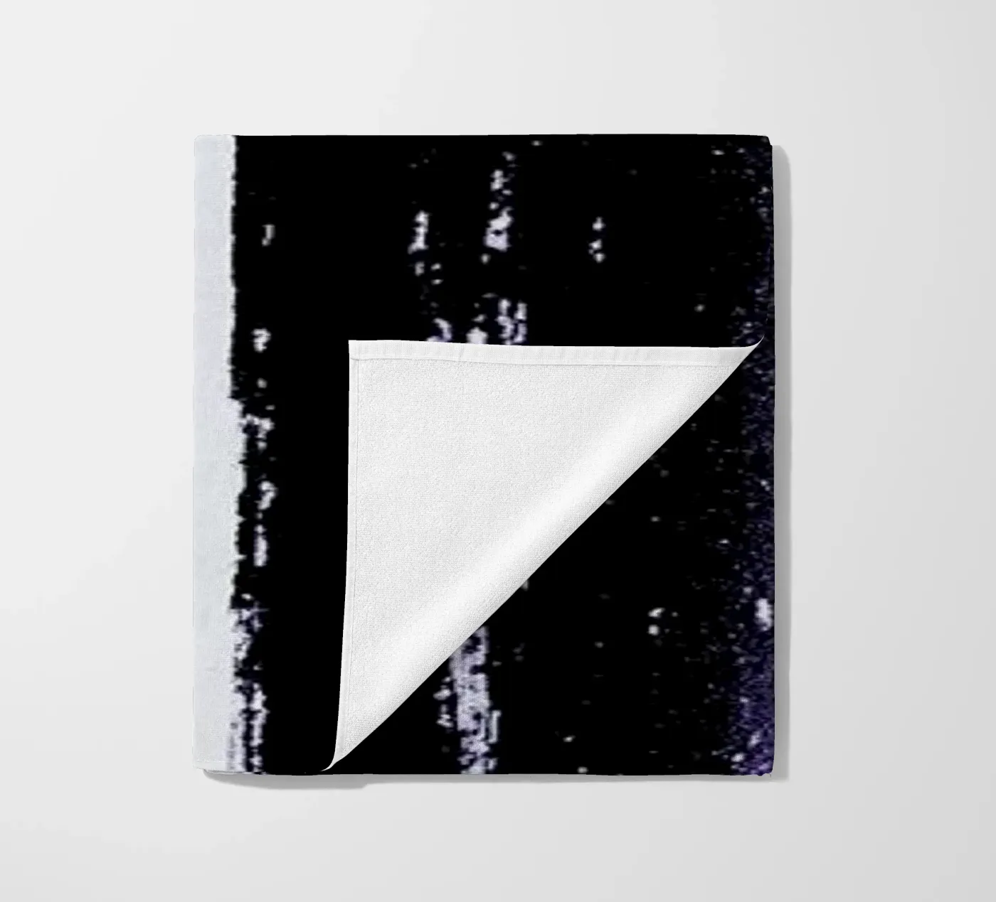 Real beach towel by STUDIO LEEMO