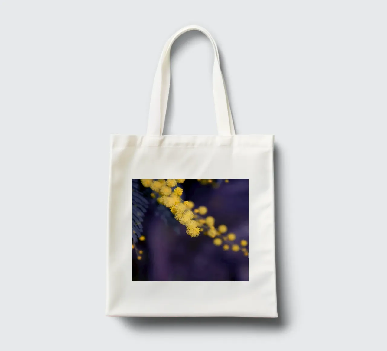 Fiore di mimosa di notte borsa in juta da Teresa André