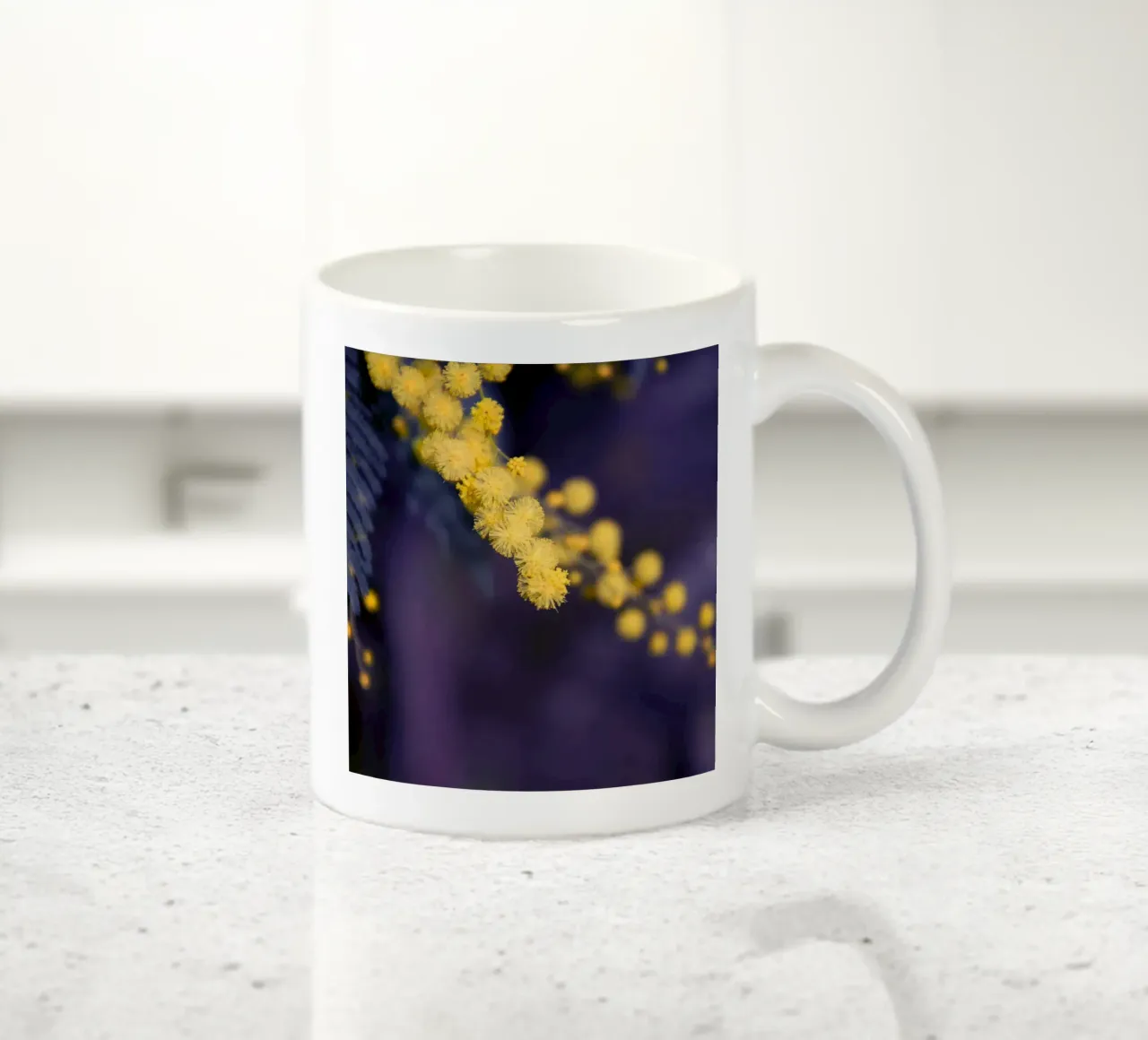 Fiore di mimosa di notte tazza in ceramica da Teresa André