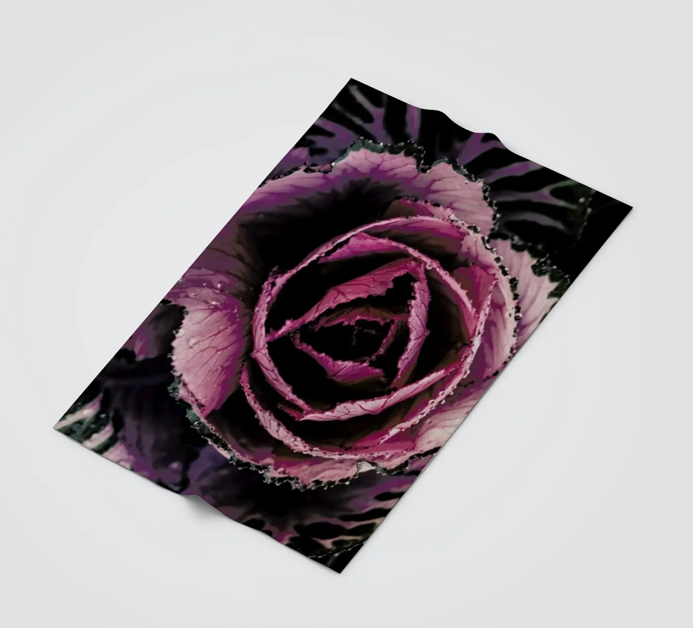 Pink Rosette Fleecedecke von Ingrid Beddoes