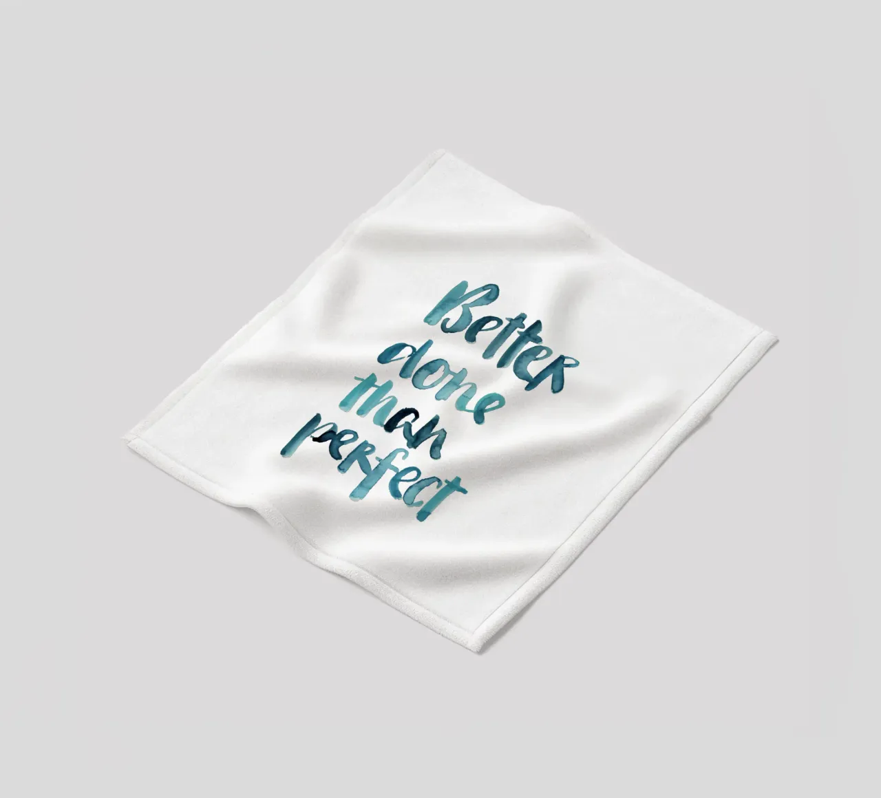 Better Done Than Perfect coperta in pile da Brushmeetspaper