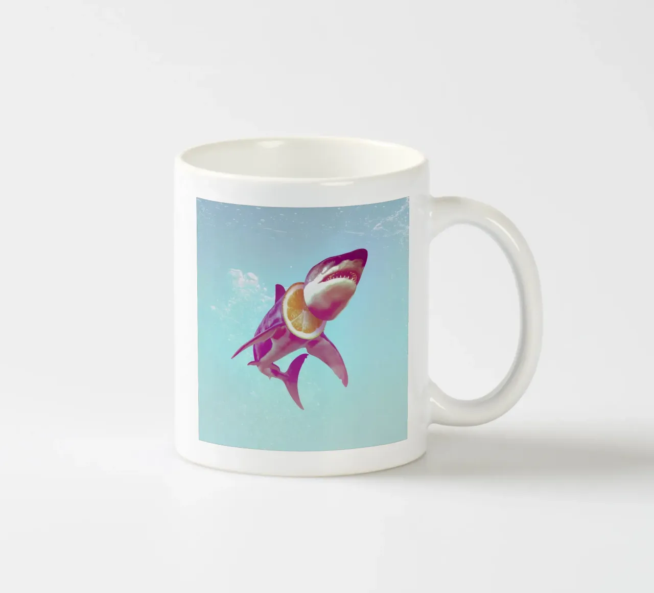 Lemon Shark tazza in ceramica da Ali Gulec