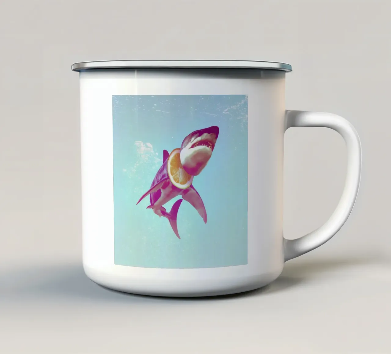 Lemon Shark tazza in smalto da Ali Gulec