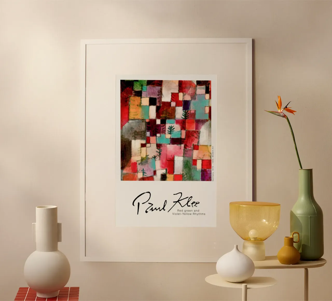 Paul Klee - Ritmo rosso, verde e viola poster con telaio in legno da Old Masters