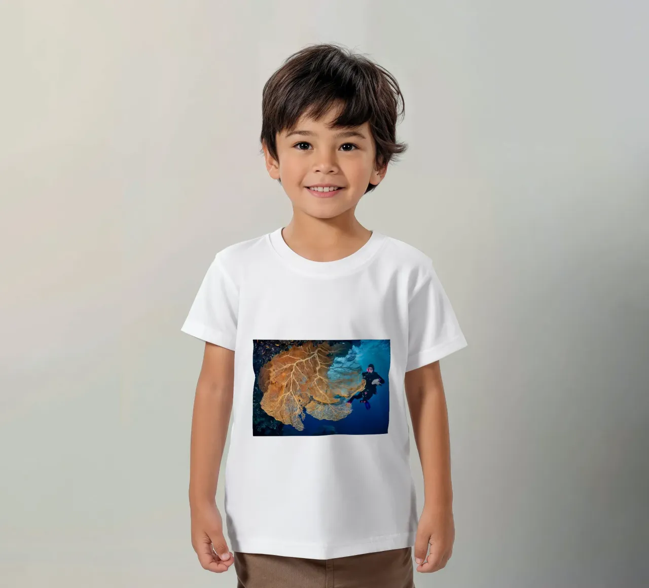 Silhouette di immersione subacquea t-shirt bambini da Eames