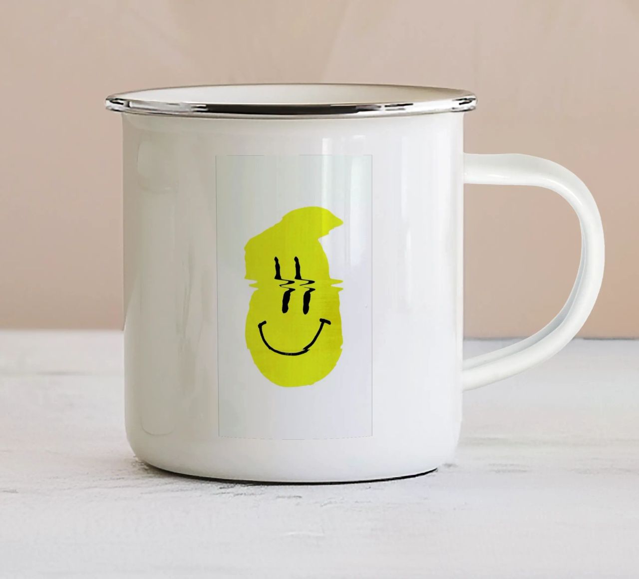 Smiley tazza in smalto da Ali Gulec