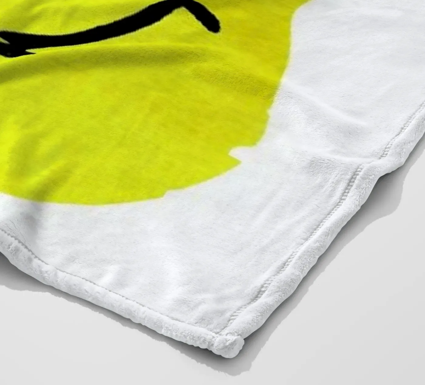 Smiley fleecedeken van Ali Gulec