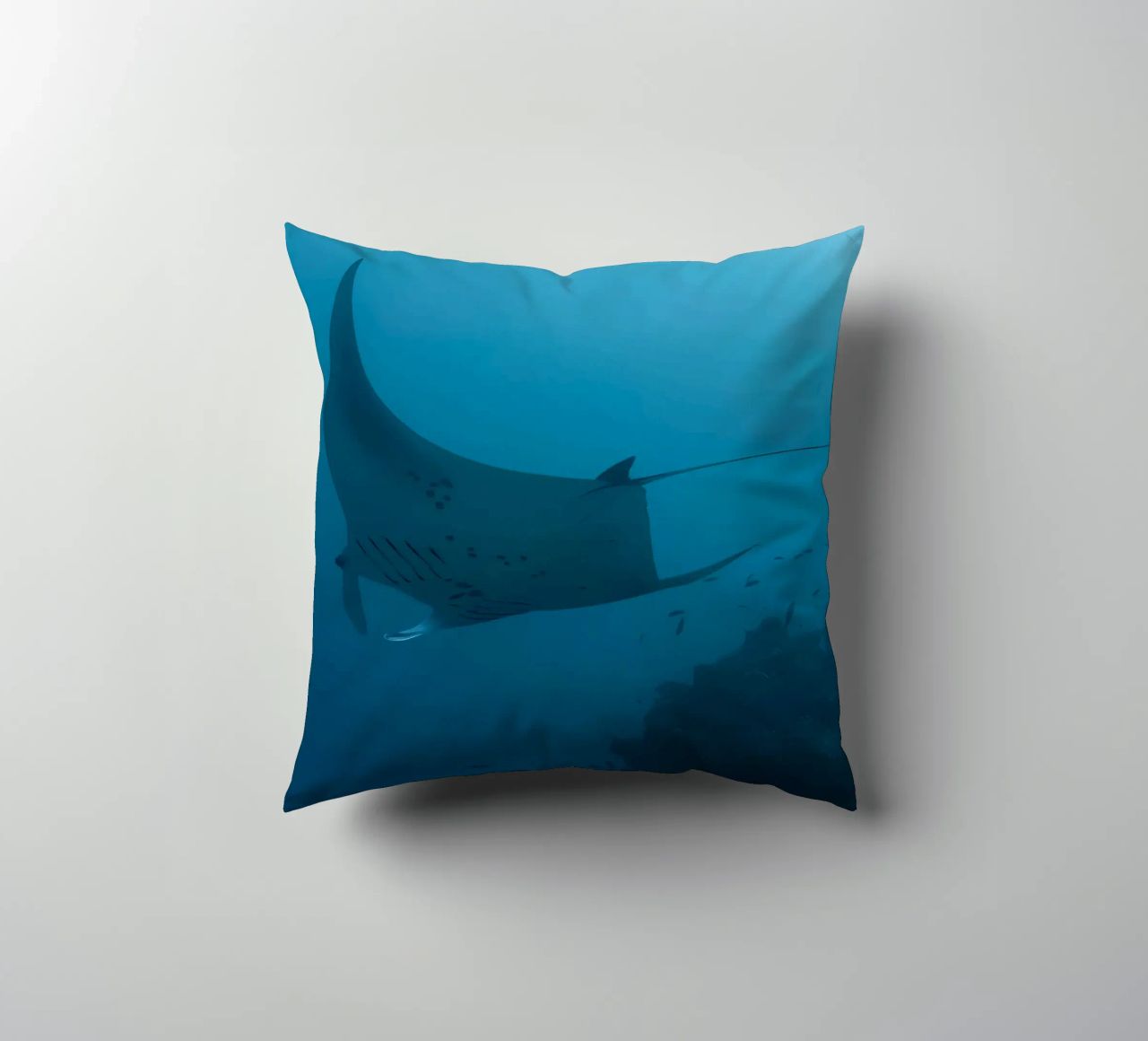 Tuffatore oceanico con polpo cuscino da Eames