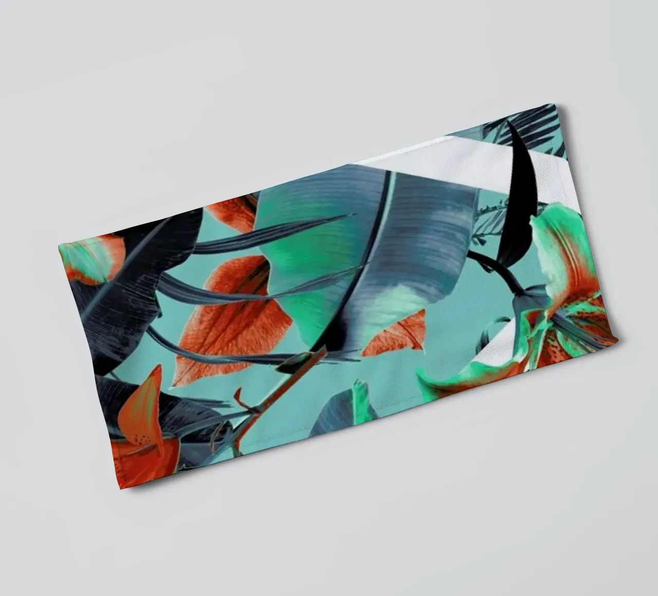 Triflo towel by Ali Gulec