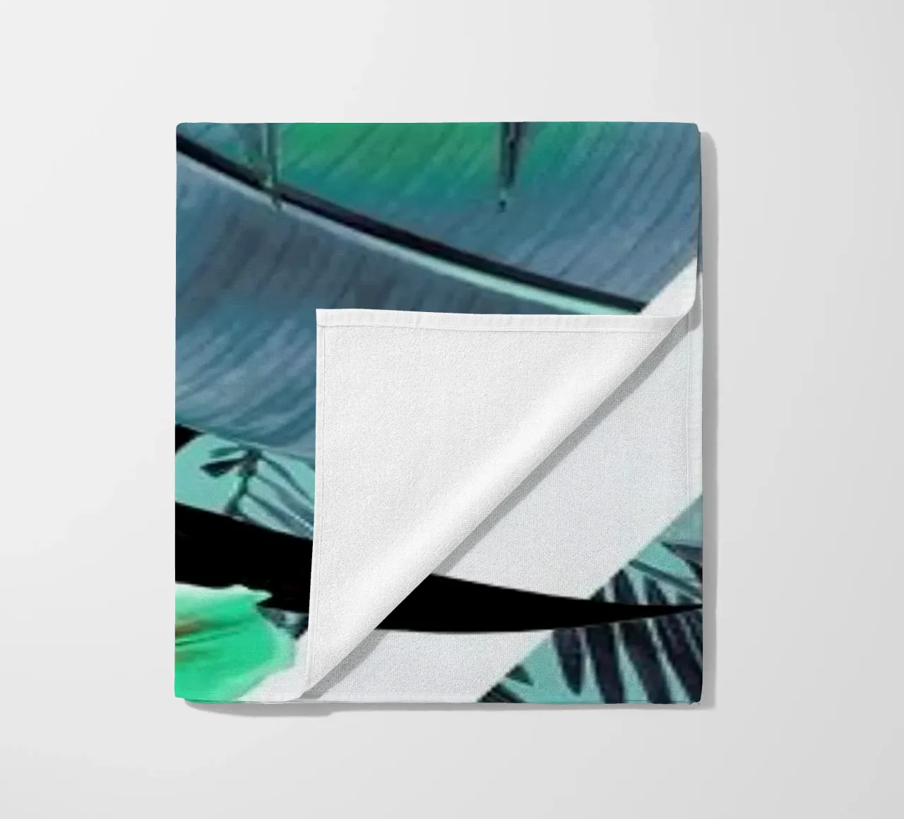 Triflo beach towel by Ali Gulec