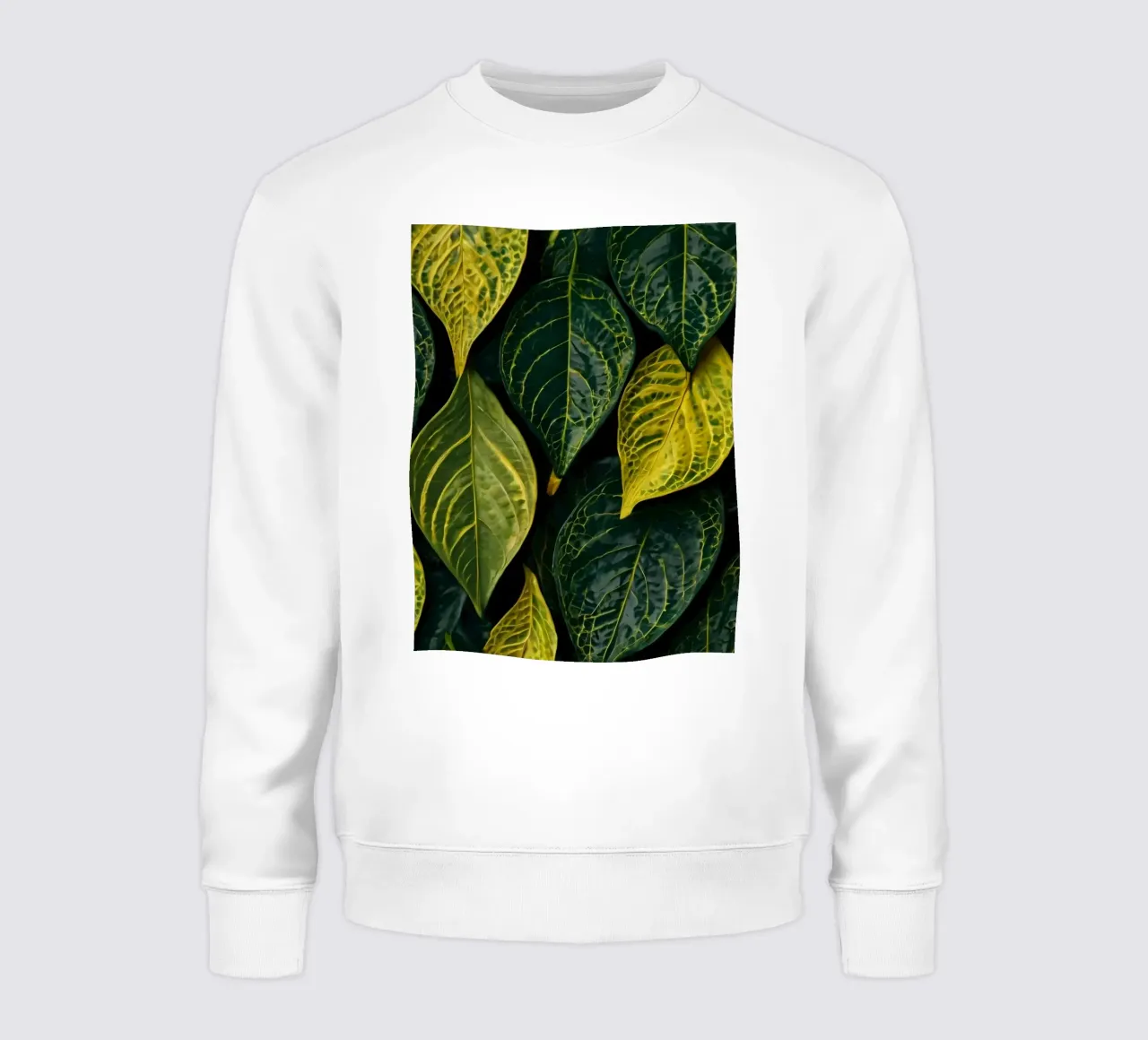 Hojas verdes y amarillas en una composición abstracta sudadera de DesignDoodle