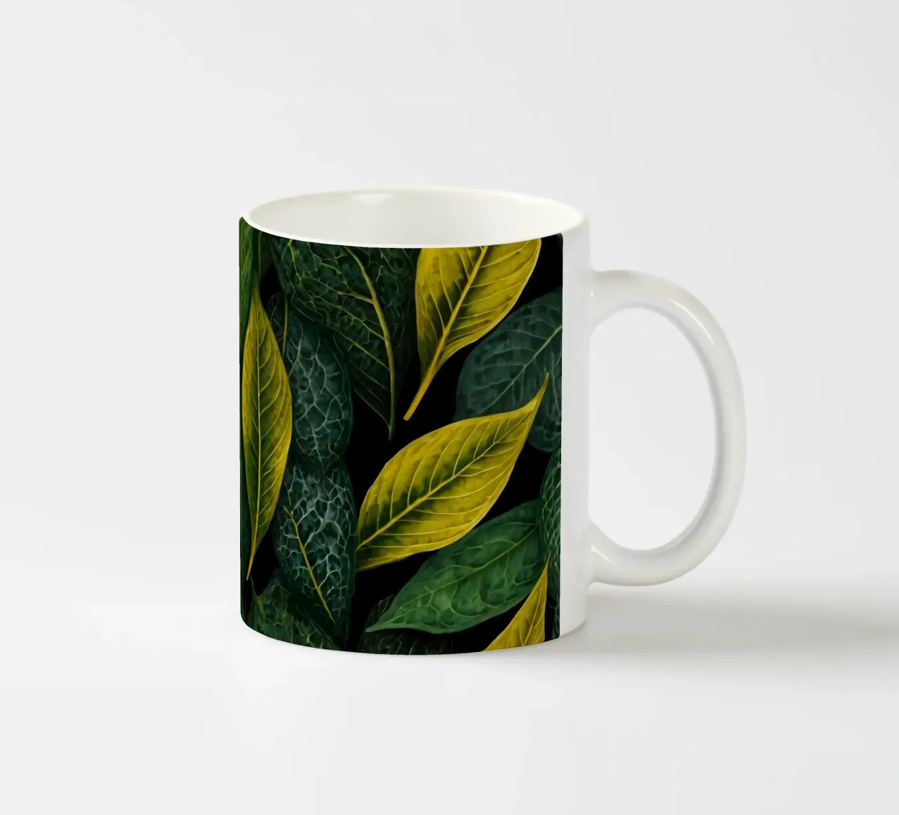 Sfondo di foglie verdi e gialle tazza in ceramica da DesignDoodle