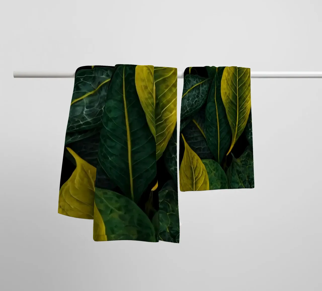 Sfondo di foglie verdi e gialle asciugamano da bagno da DesignDoodle