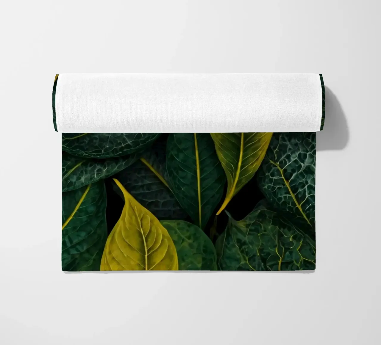 Sfondo di foglie verdi e gialle telo mare da DesignDoodle