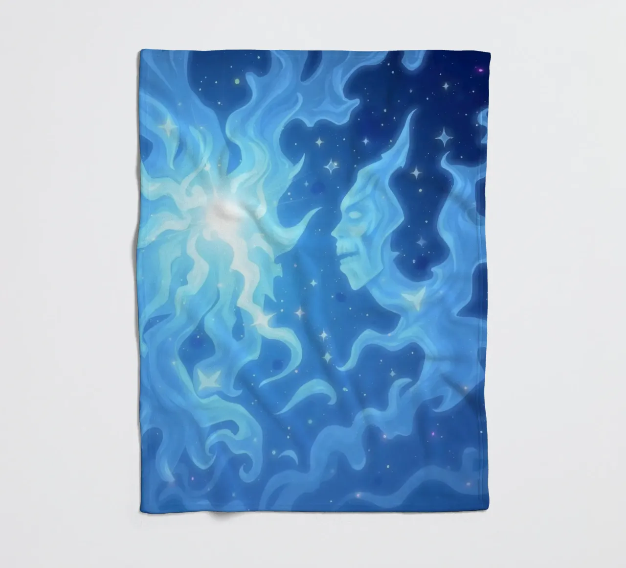Cielo notturno mistico con figure eteree e stelle luminose coperta in pile da DesignDoodle
