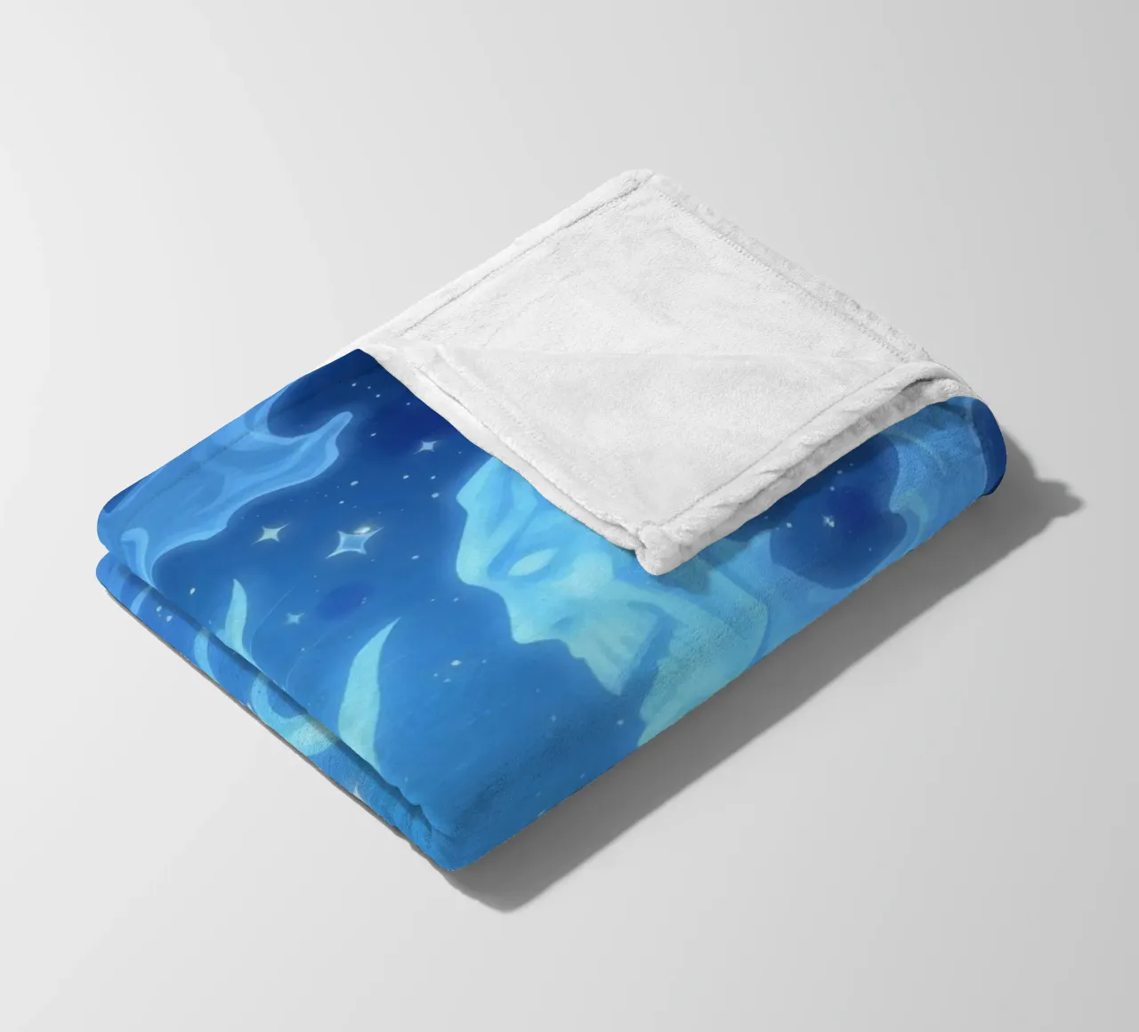 Cielo notturno mistico con figure eteree e stelle luminose coperta in pile da DesignDoodle