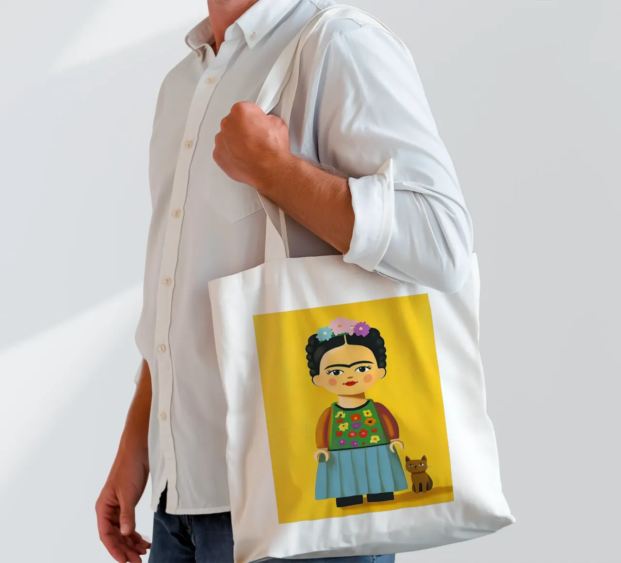 Small Frida figure tote bag by Carinaprint