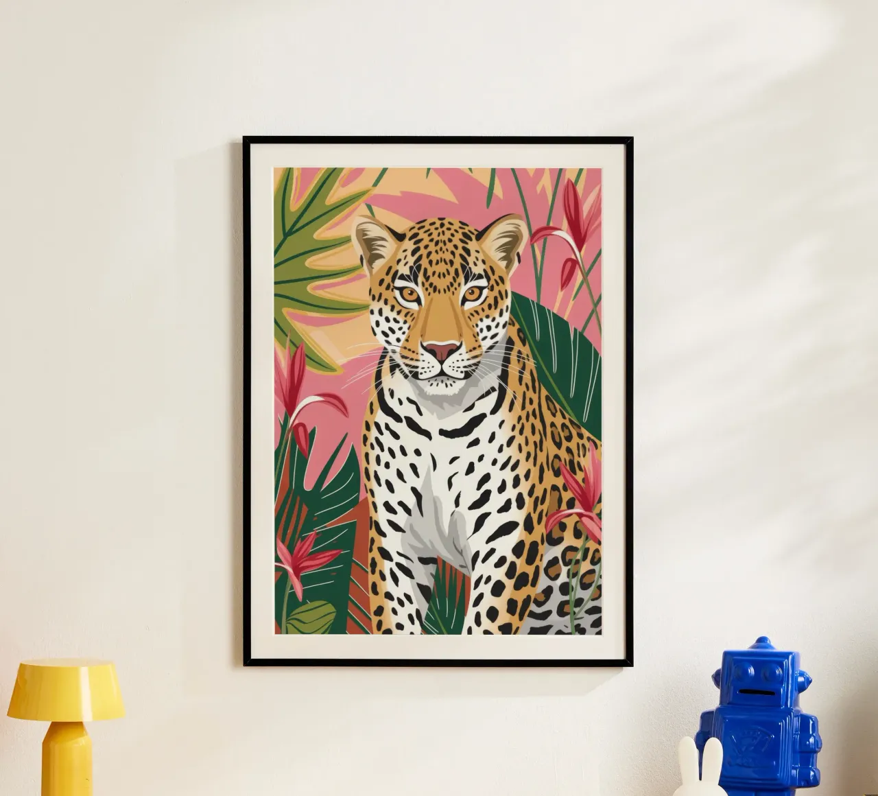 Guardiano della giungla maestosa poster con telaio in legno da Atelier Tiga
