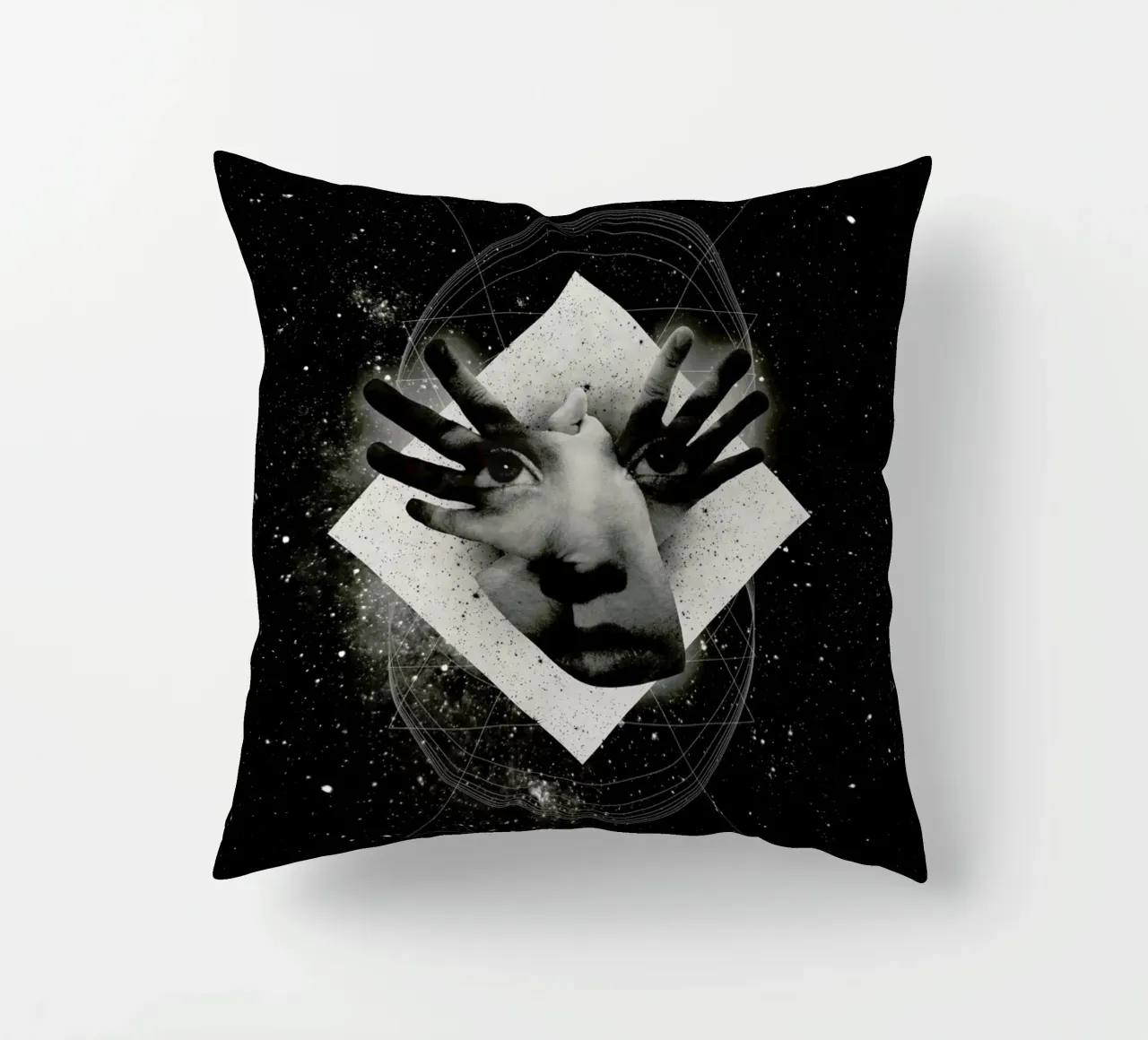 Mask cuscino da Ali Gulec
