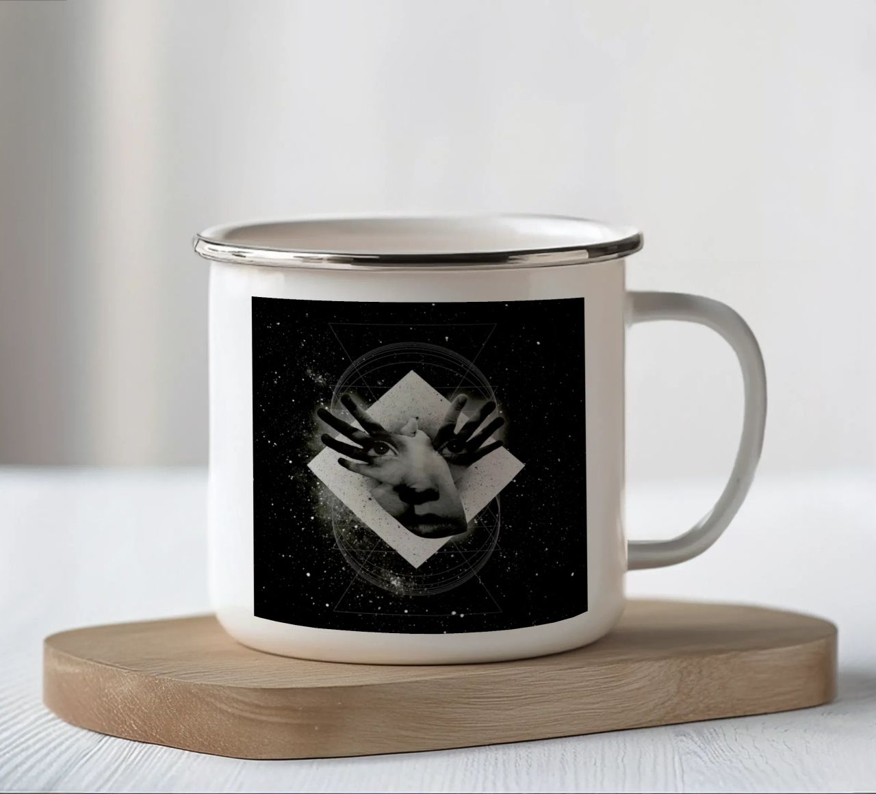 Mask tazza in smalto da Ali Gulec