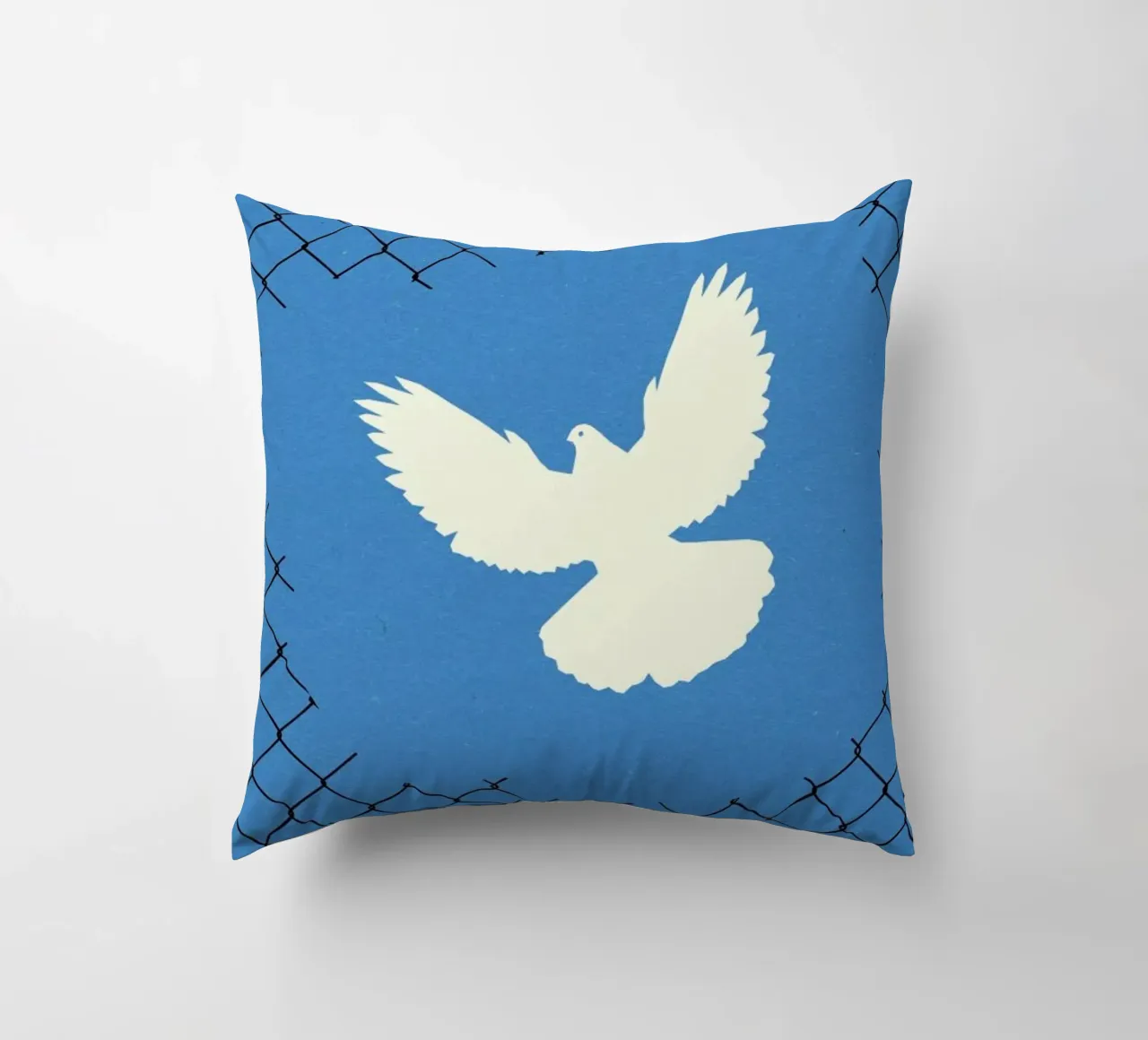 Free As A Bird cuscino da Rosi Feist