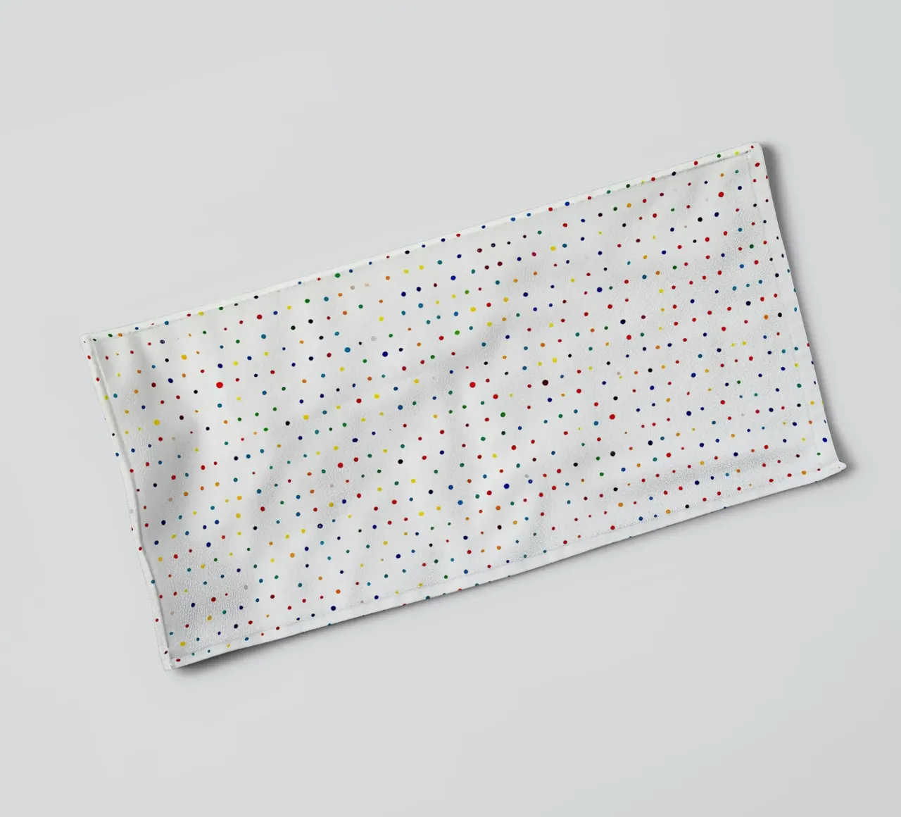 Polkadots Abstrait Points Blancs Coloré Minimal serviette de bain de Nikis Art Studio