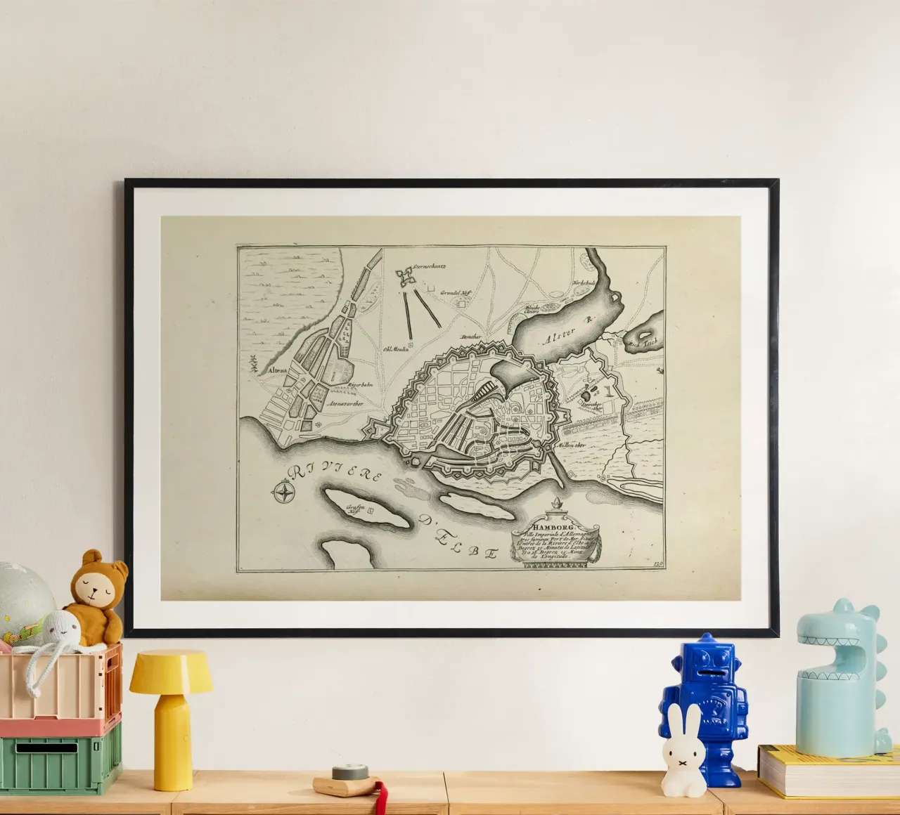 Hamburg, Germany, 1702 poster con telaio in legno da Artokoloro Quint Lox Ltd
