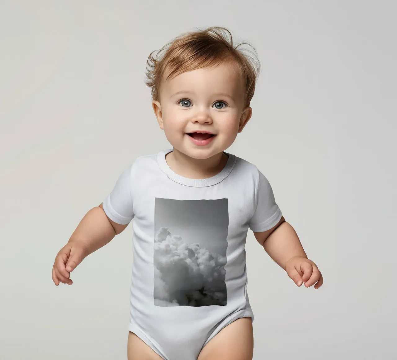 Clouds II body neonato maniche corte da Sebastian Hilgetag