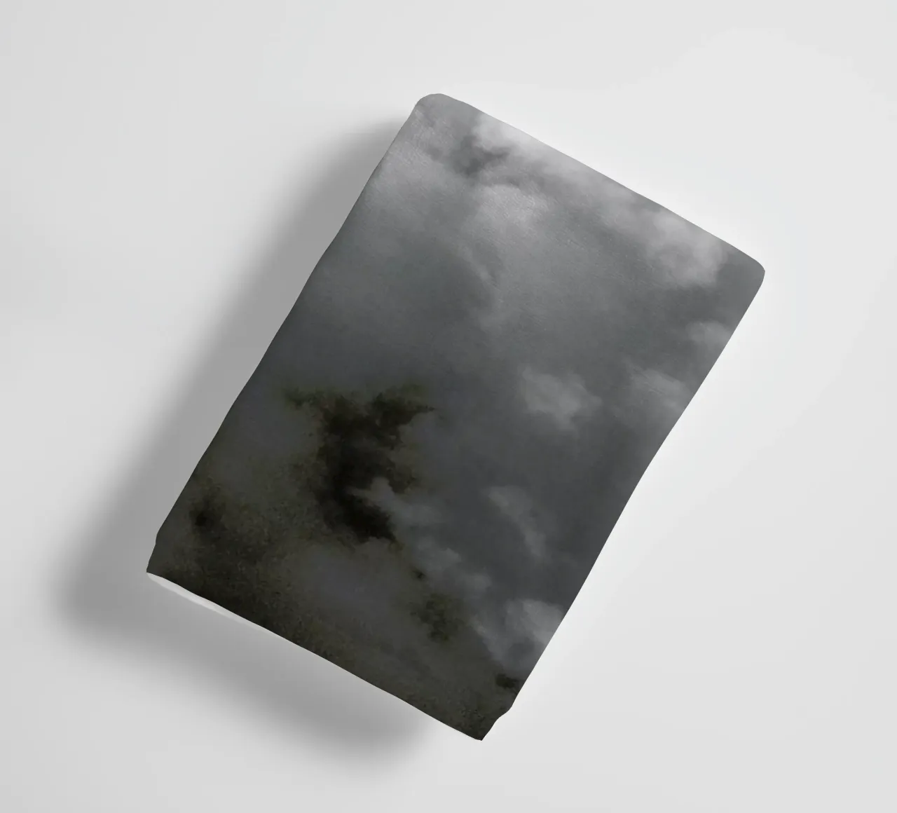 Clouds II badhanddoek van Sebastian Hilgetag