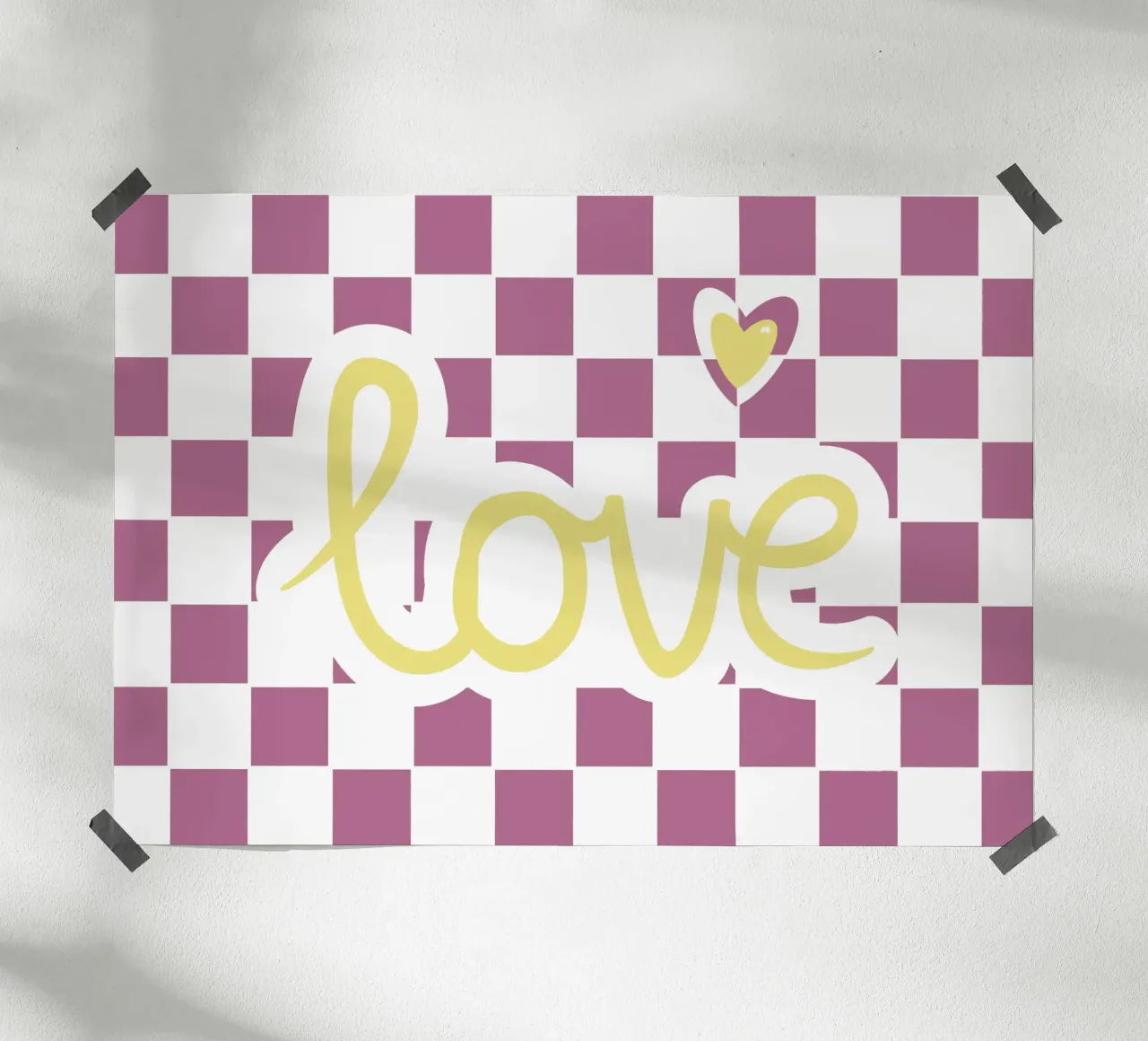 Amore scacchiera rosa poster con telaio in legno da Atelier Fabe