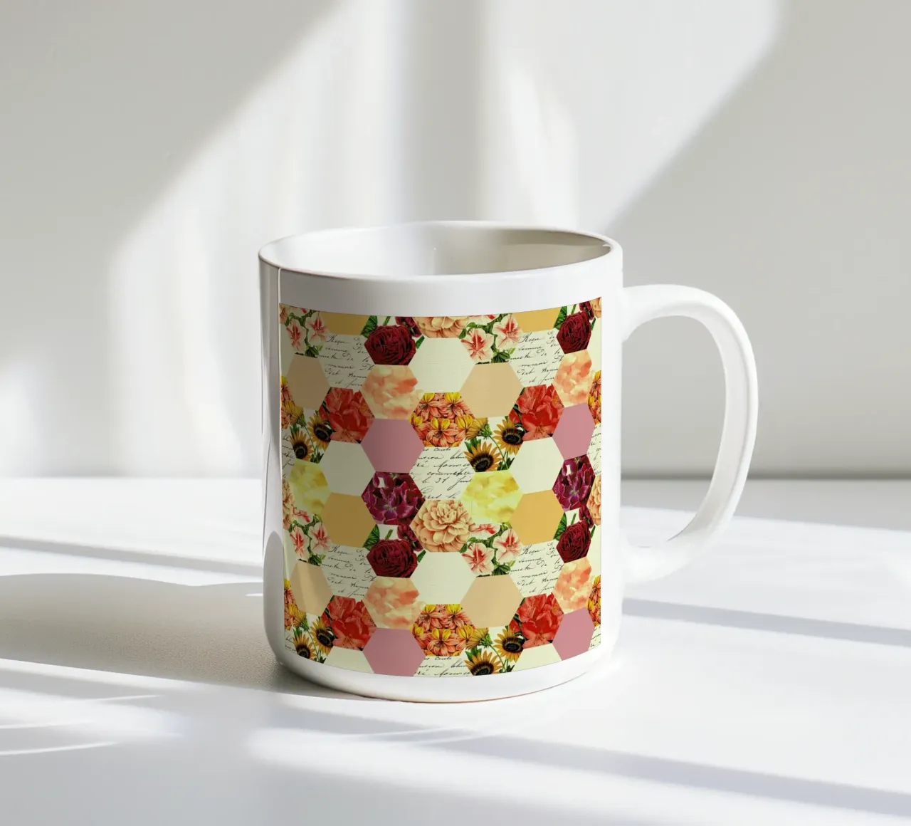 Nature Hive tazza in ceramica da Tobe Fonseca