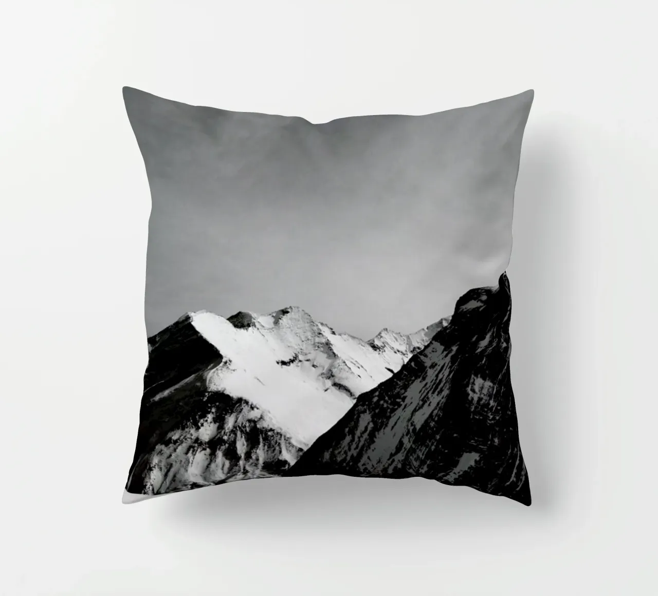 Mountains IV cuscino da Sebastian Hilgetag