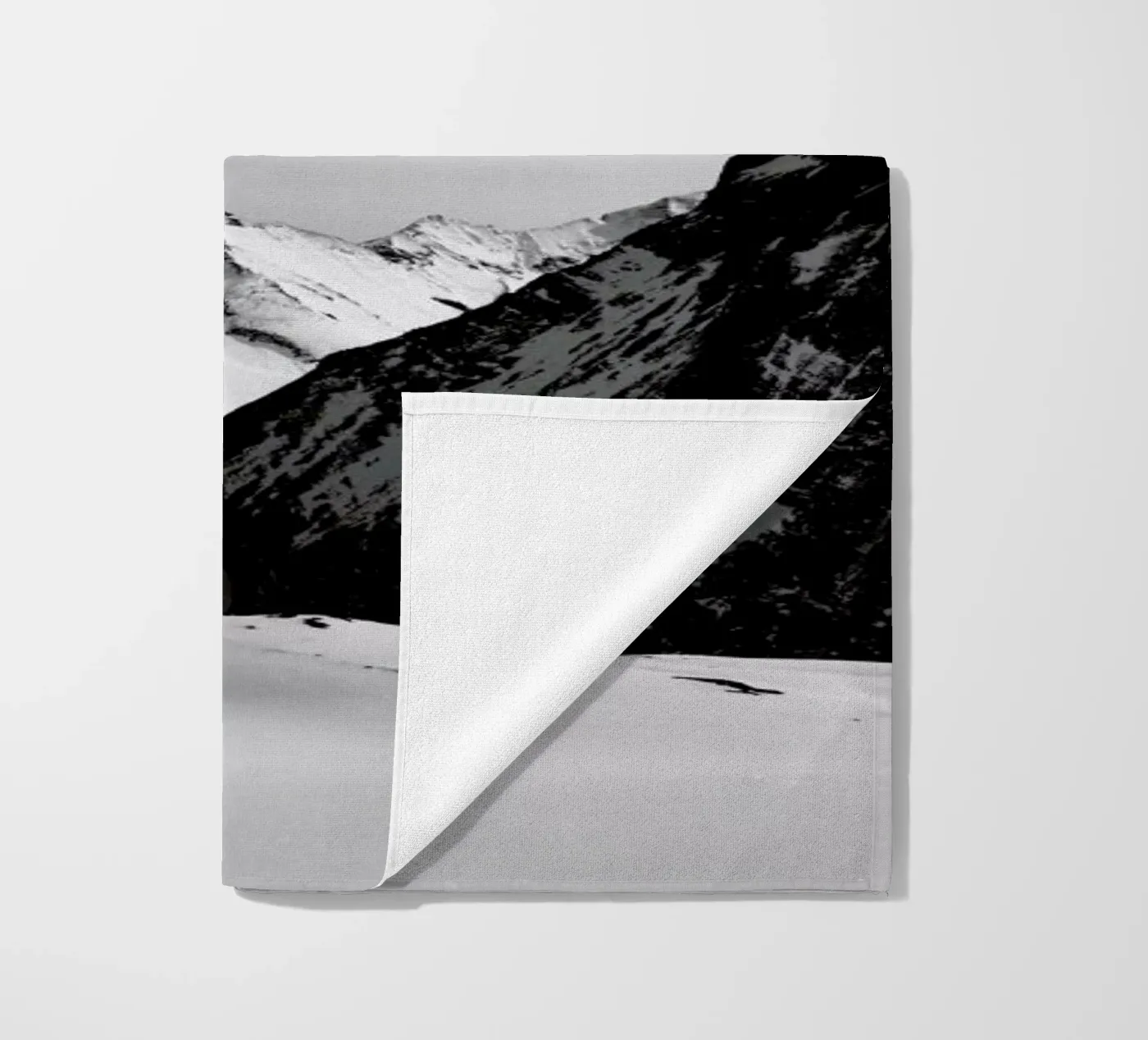 Mountains IV telo mare da Sebastian Hilgetag