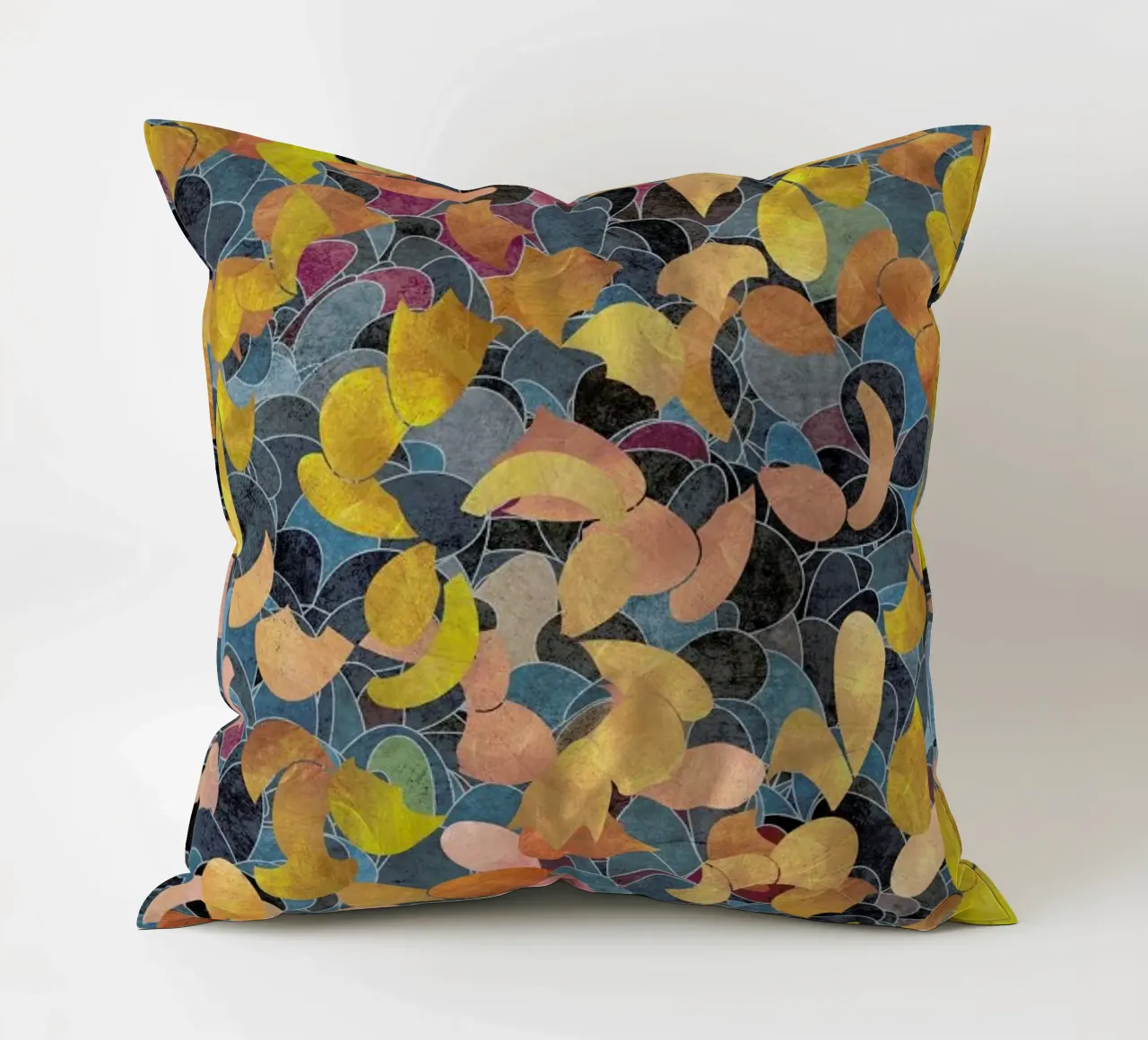 A Shiny Path 1 cuscino da Angelo Cerantola