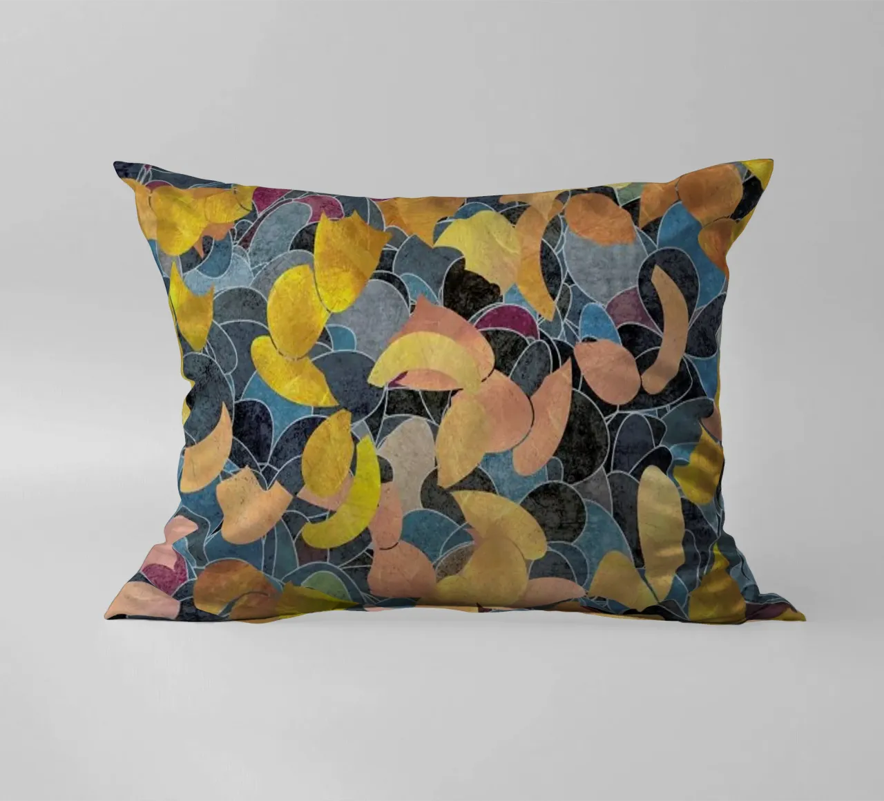 A Shiny Path 1 cuscino da Angelo Cerantola