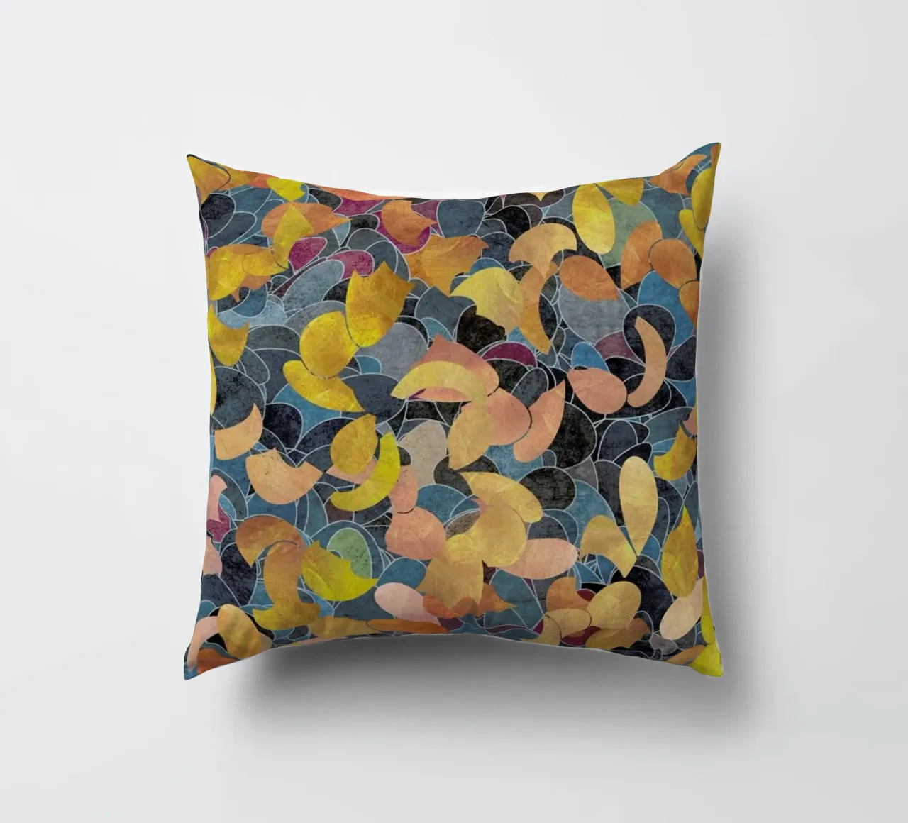 A Shiny Path 1 cuscino da Angelo Cerantola