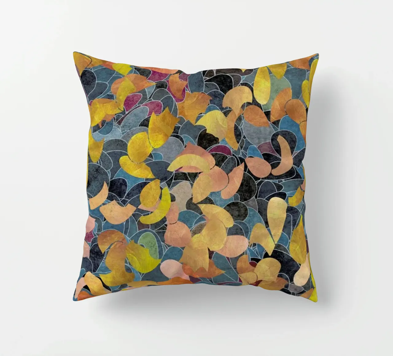 A Shiny Path 1 cuscino da Angelo Cerantola