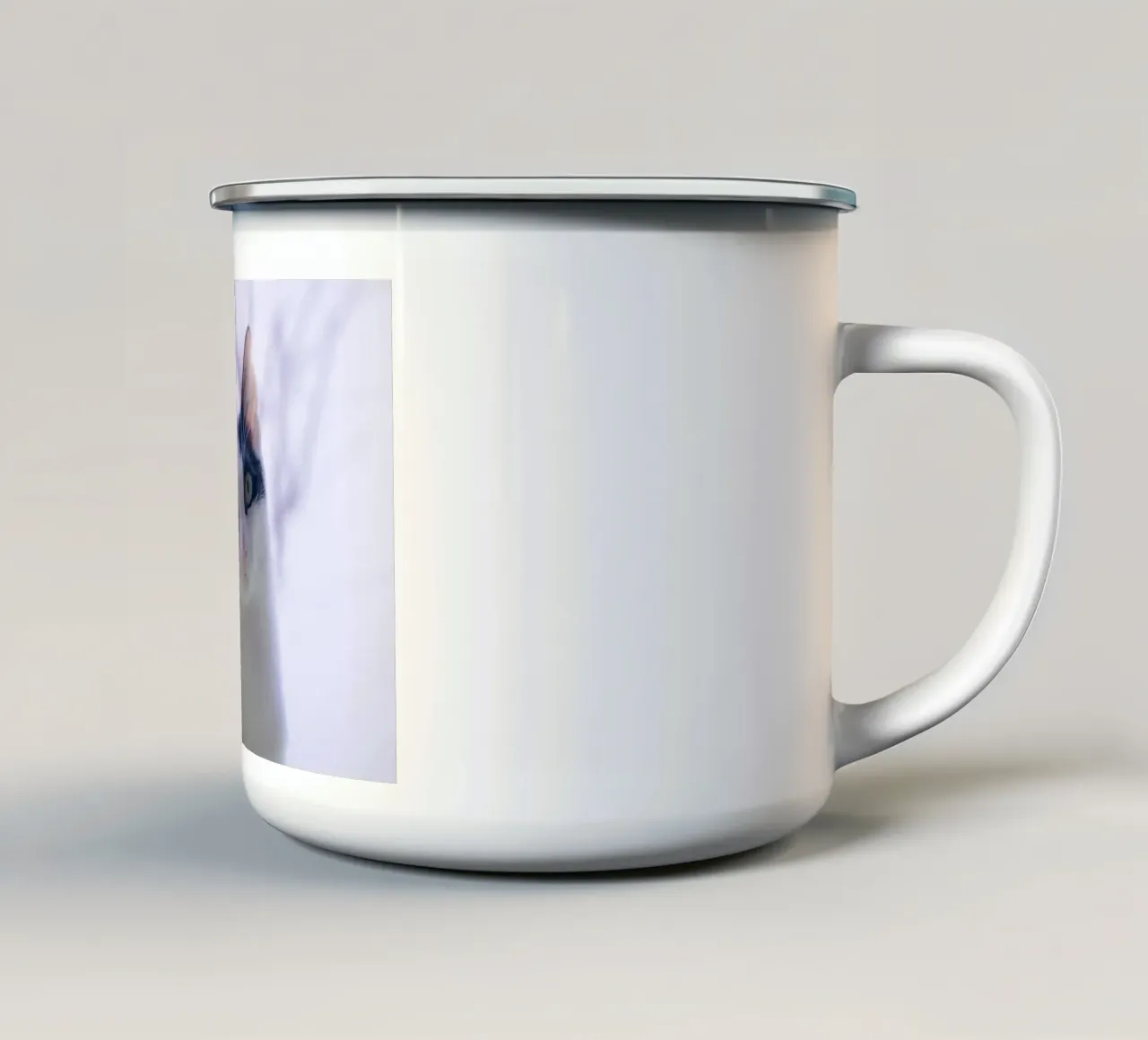 Piccolo gattino tazza in smalto da Teresa André