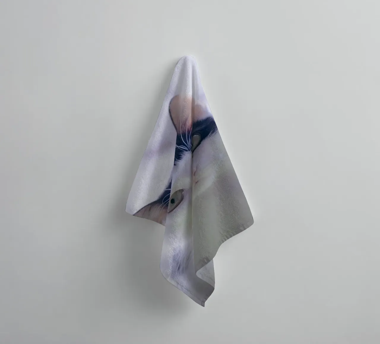 Kleines Kätzchen Handtuch von Teresa André