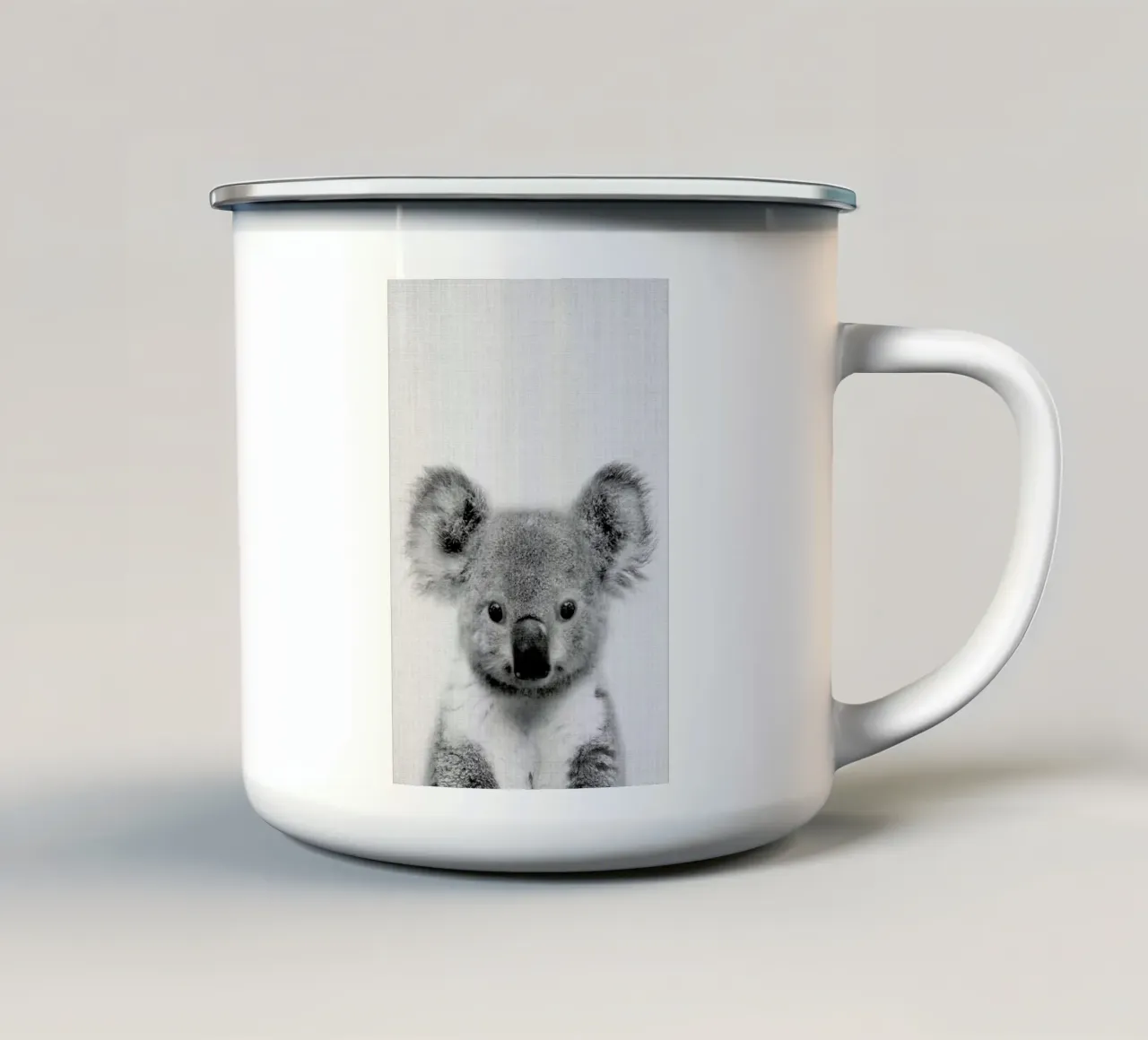 Print 67 Emaille Tasse von Lila x Lola