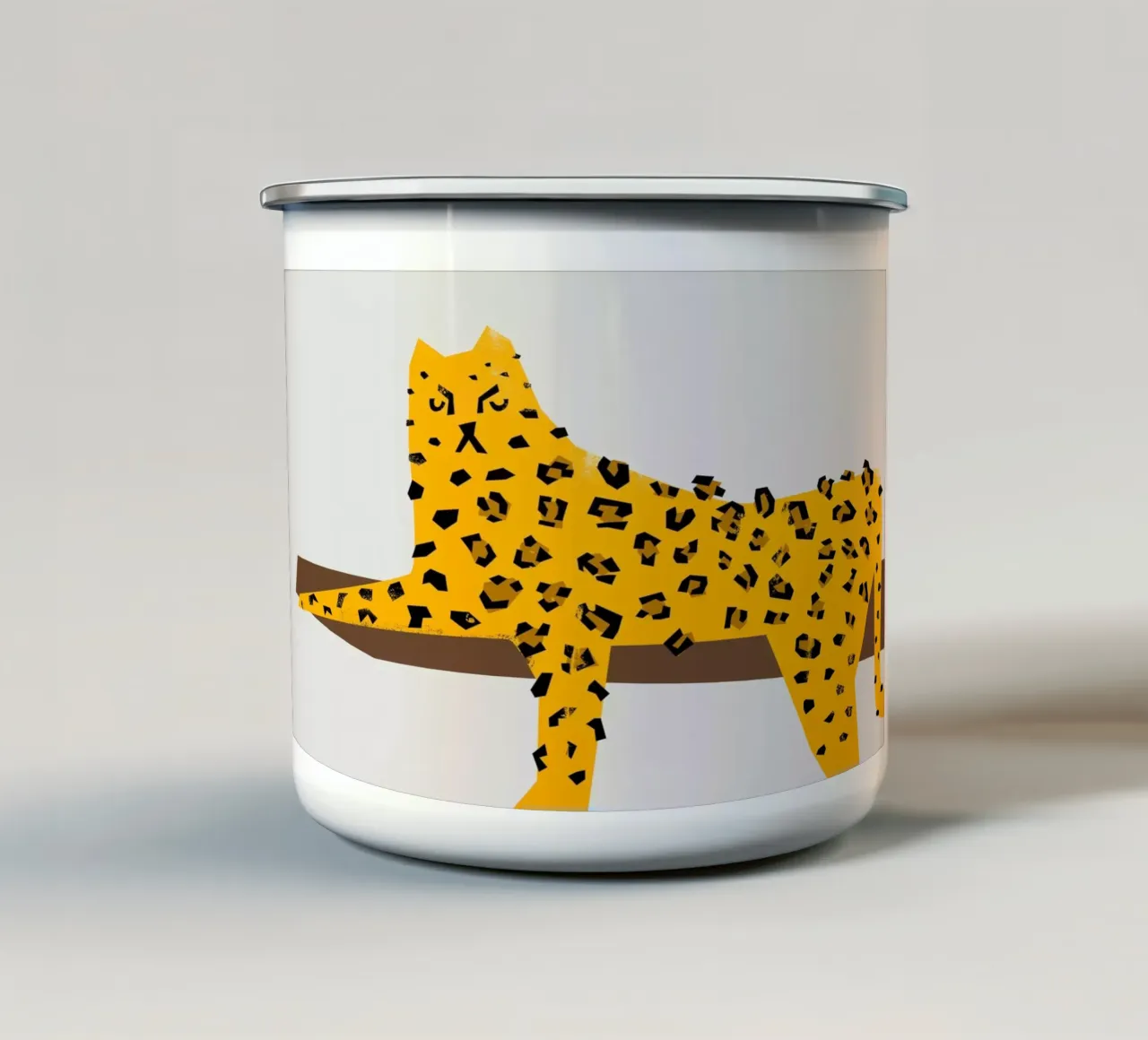 Il leopardo che si sdraia tazza in smalto da Fox & Velvet