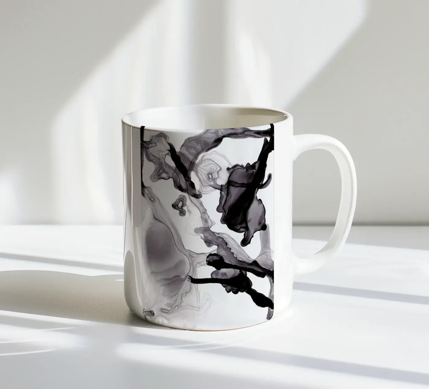 Float 01 ceramic mug by Froilein Juno