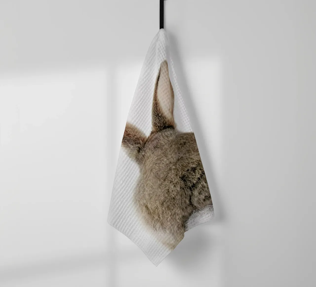 Peekaboo Bunny Tail Geschirrtuch von Lila x Lola