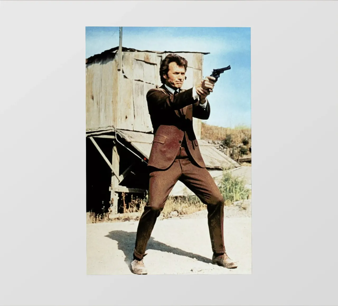 Clint Eastwood in 'Dirty Harry' pellicola backlit da Gallery Print and Art Limited
