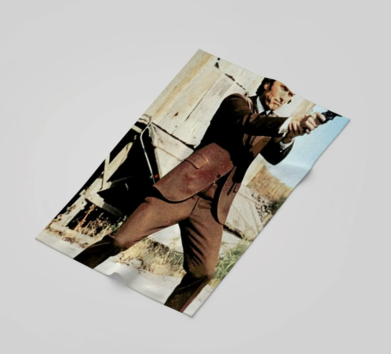 Clint Eastwood in 'Dirty Harry' telo mare da Gallery Print and Art Limited