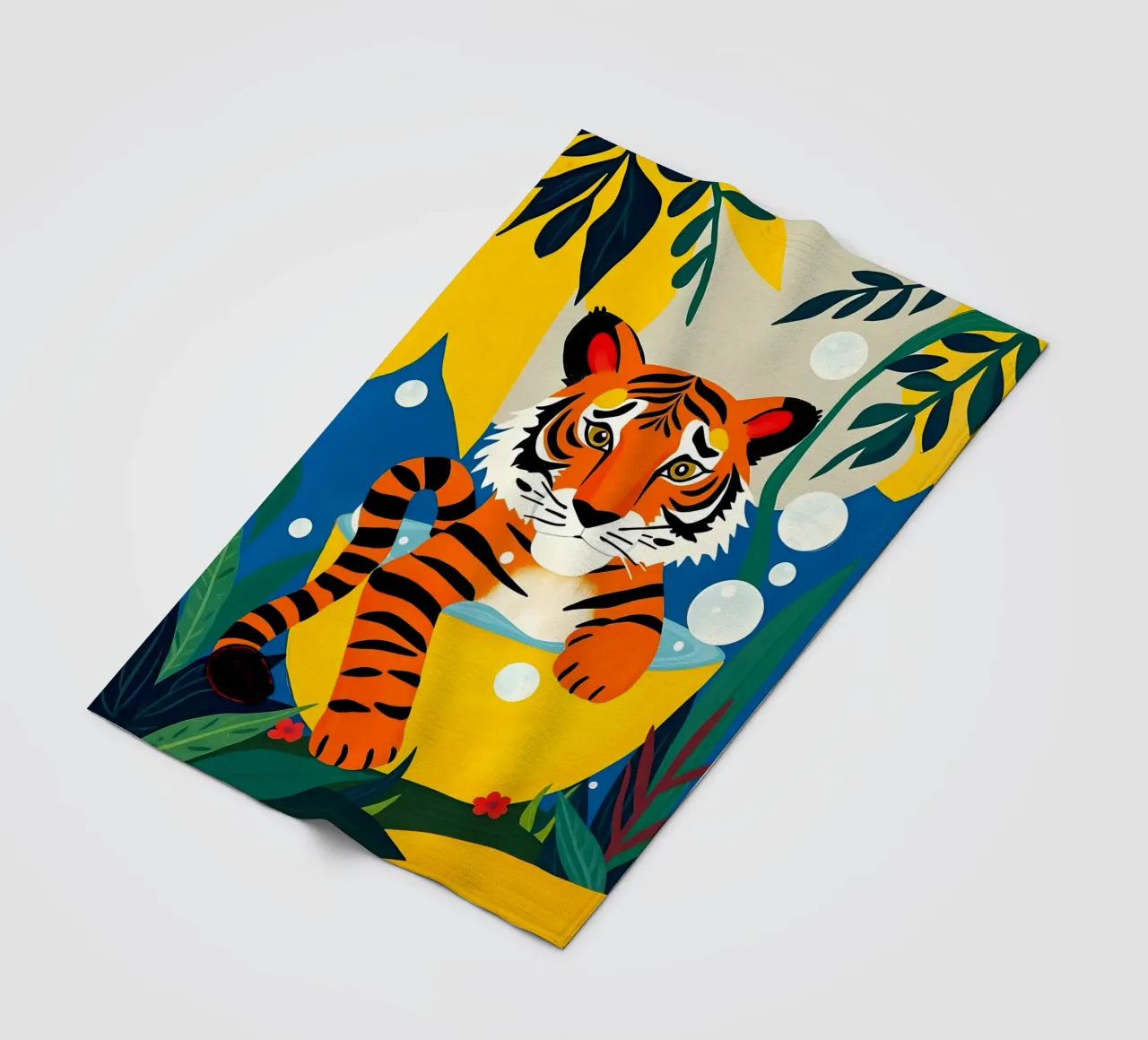 TIGER IM BAD Fleecedecke von ARTOMATIC