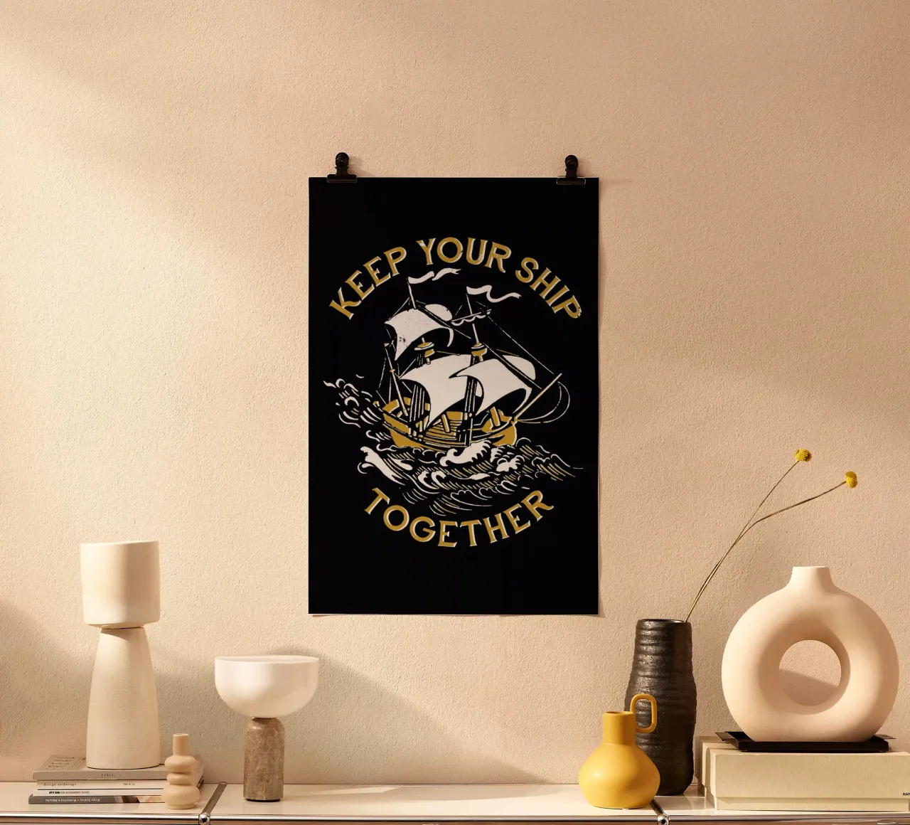 Keep Your Ship Together poster con telaio in alluminio da DinoMike